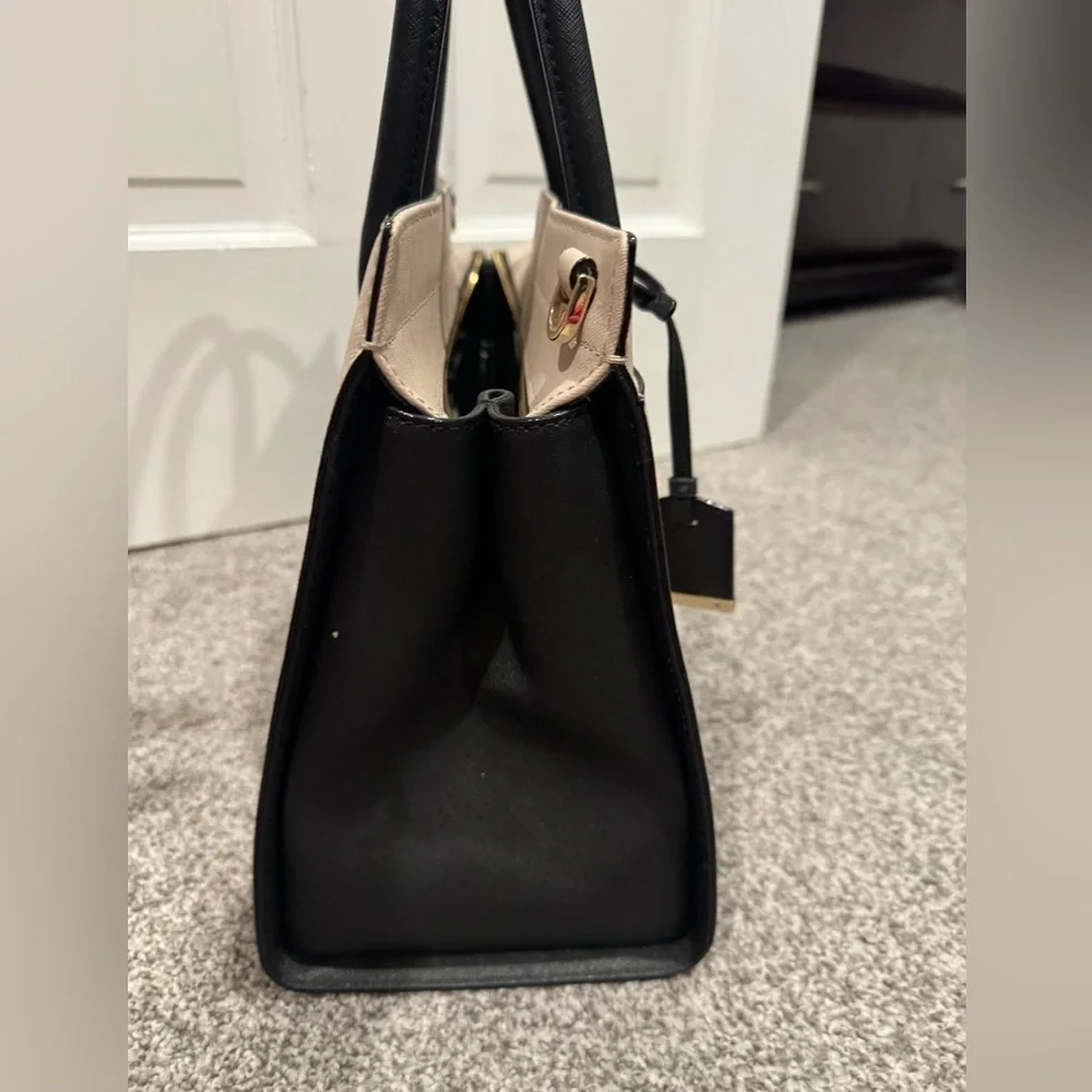 Kate Spade Leather Bag Pale Pink Trimmed Black Satchel strap info in description